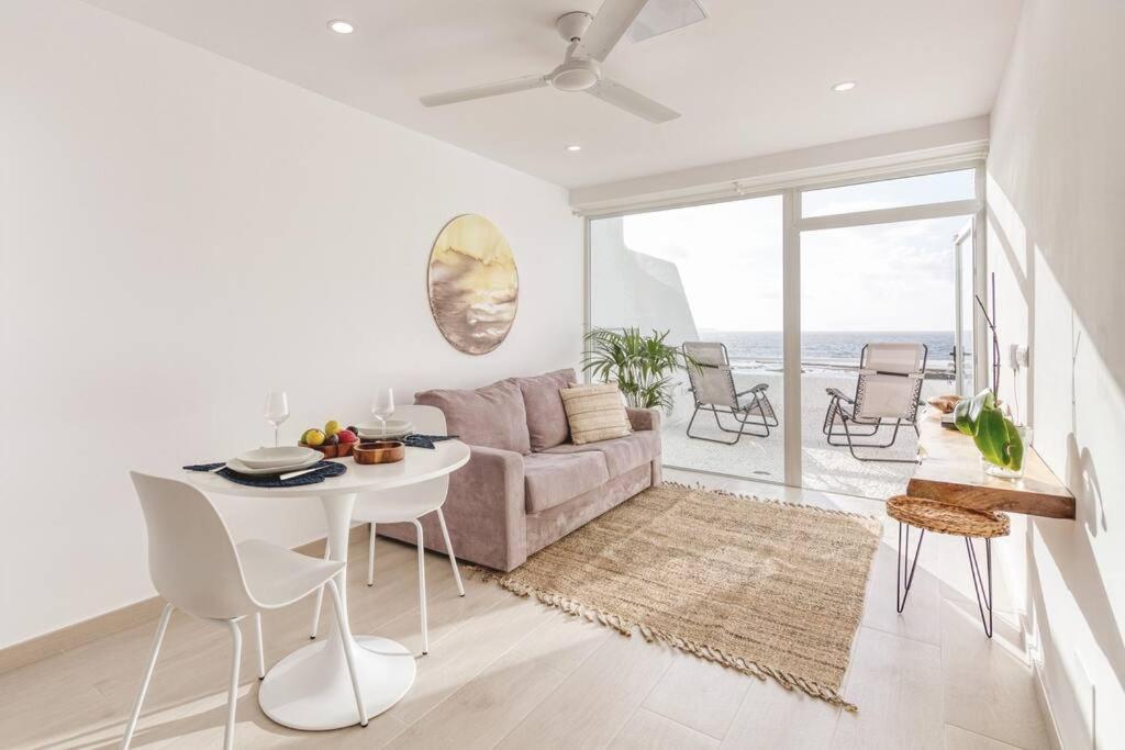 Beachfront With Open Terrace In Canteras Las Palmas de Gran Canaria